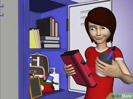 Иметь персональный шкафчик в средней школе Шаг 3