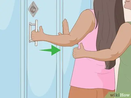 Откройте застрявший шкафчик, шаг 6