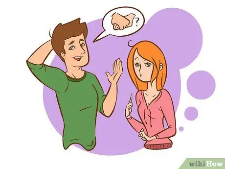 Заставьте своего лучшего друга признать, что он может влюбиться в вас Шаг 6