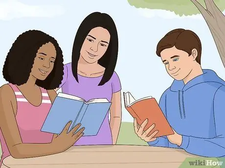 Подружитесь в маленьком городке Шаг 2