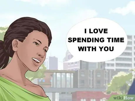 Узнайте, любит ли вас девушка или просто остается хорошим другом Шаг 10