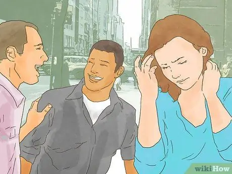 Разбирайтесь с нечувствительными замечаниями друзей Шаг 1