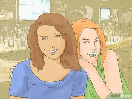 Скажите близкому другу, что чувствуете себя преданным или забытым Шаг 5