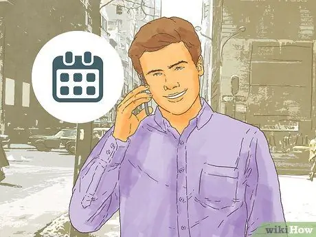 Скажите близкому другу, что чувствуете себя преданным или забытым Шаг 6