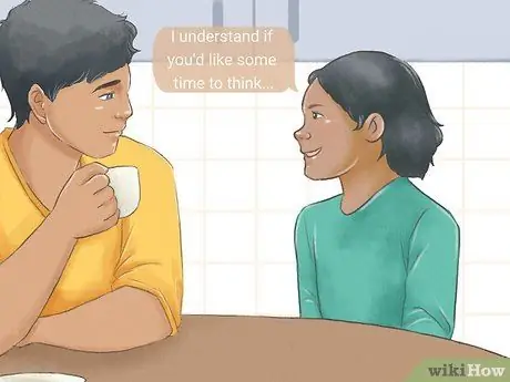 Убедите родителей отпустить вас и ваших друзей Шаг 9