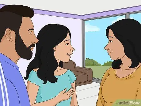 Убедите родителей позволить вам переночевать с парнями Шаг 5