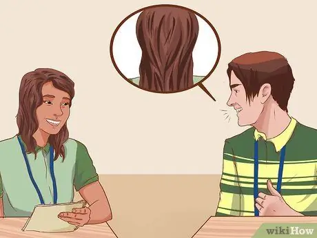 Сядьте рядом с понравившейся девушкой в школе Шаг 10