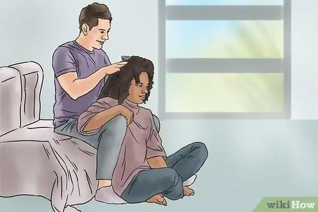 Сделайте так, чтобы девушке было комфортно рядом с вами Шаг 9