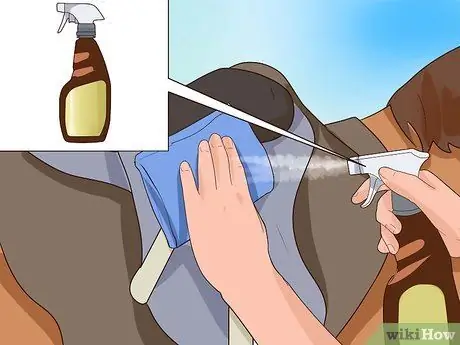 Используйте мыло Saddle Step 6