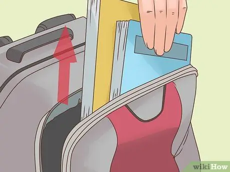 Организуйте свой рюкзак для средней школы Шаг 1