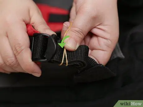 Укоротите лямки рюкзака, шаг 4