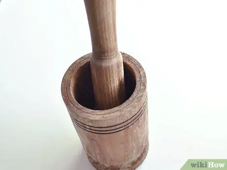 Приготовить растянутый хлеб с чесноком Шаг 7