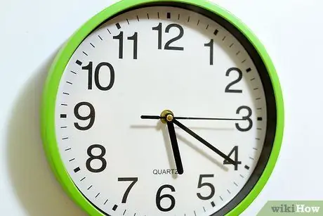 Сделать клубничное вино Шаг 12