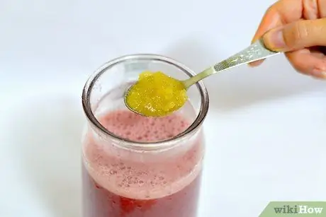 Сделать клубничное вино Шаг 13