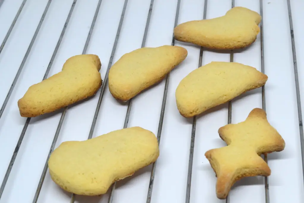 Как приготовить сахарное печенье без пищевой соды (с иллюстрациями)