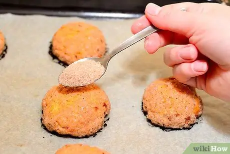 Приготовьте Snickerdoodles из смеси для сахарного печенья, шаг 10