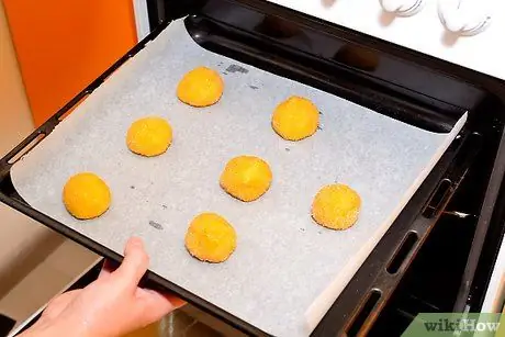 Приготовить Snickerdoodles из смеси для сахарного печенья Шаг 8