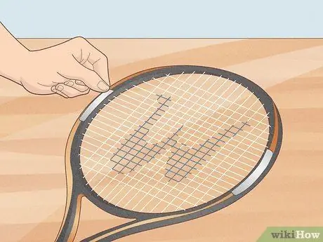 Добавление свинцовой ленты к теннисной ракетке Шаг 1