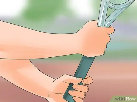 Ударьте подростка в теннисе. Шаг 12