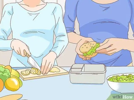 Упакуйте обед для подростка Шаг 13