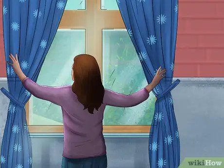 Дайте кошке место, чтобы позагорать Шаг 1