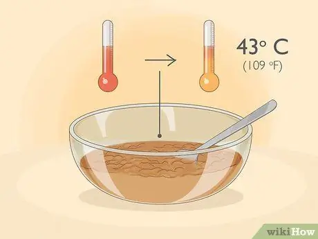 Покормить маленького волнистого попугайчика, шаг 3
