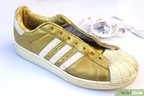 Покрасьте кроссовки Шаг 4