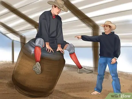 Стать клоуном-родео Шаг 5