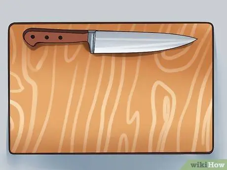 Выпотрошить форель Шаг 1