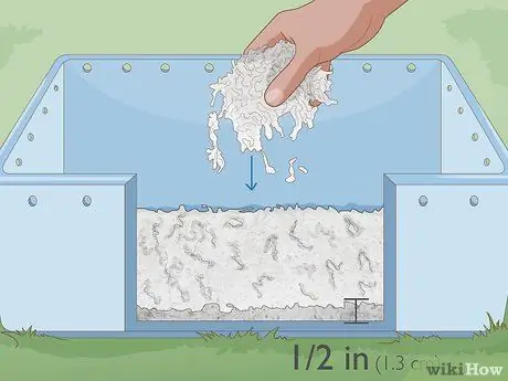 Выращивайте собственных рыболовных червей, шаг 4