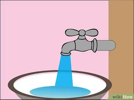 Приготовить рыбную приманку из хлеба, шаг 2