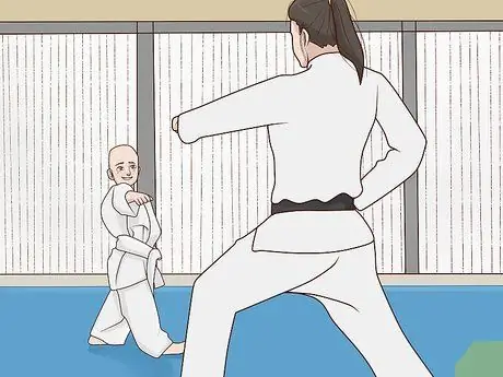 Обучение малышей боевым искусствам Шаг 1