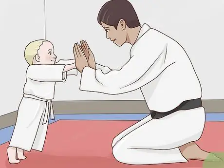 Обучение малышей боевым искусствам Шаг 12