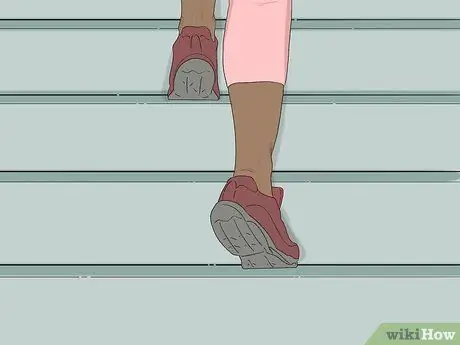 Выполняйте упражнения во время путешествия Шаг 7