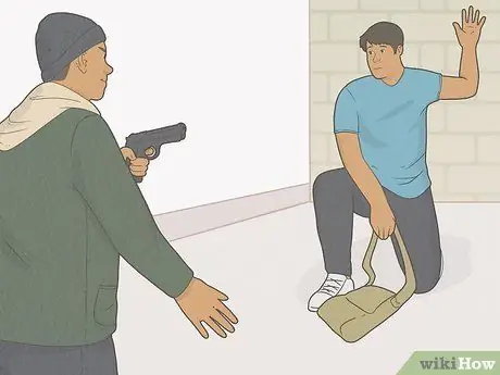 Защититесь от атак с оружием с помощью боевых искусств Шаг 15