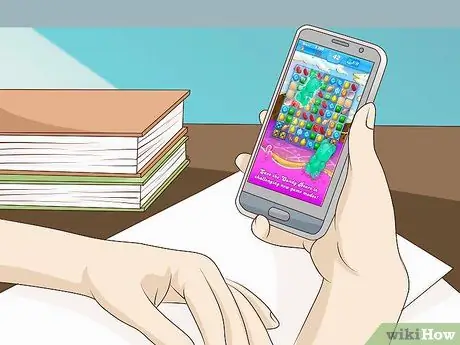 Развлекайтесь во время задержания Step 8