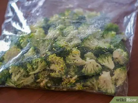 Ешьте сырую брокколи Шаг 8