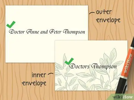 Отправьте свадебные приглашения семье Шаг 9