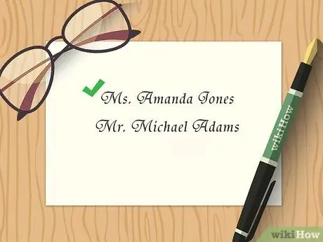 Отправьте свадебные приглашения семье Шаг 6