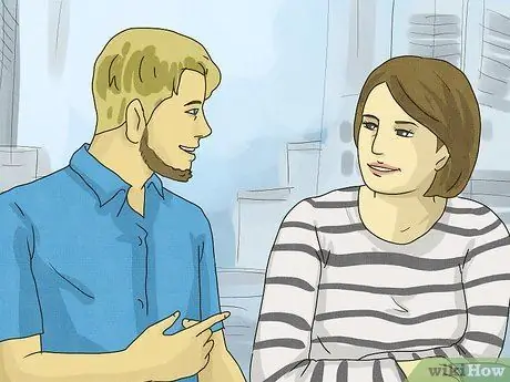 Попросите девушку быть вашей девушкой, если вам за 30 Шаг 1