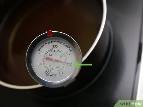 Приготовить курицу во фритюре Шаг 8