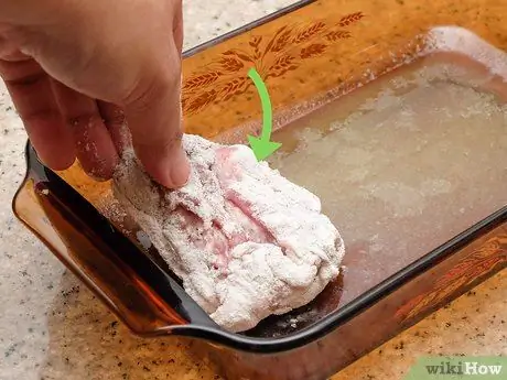 Приготовить жареную курицу в духовке Шаг 6