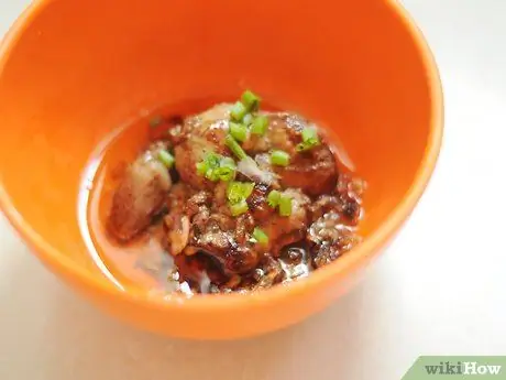 Жарить куриную печень Шаг 10