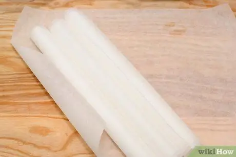 Сложите и запеките рыбу в пергаментной бумаге Шаг 7