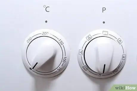 Сложите и запеките рыбу в пергаментной бумаге Шаг 8