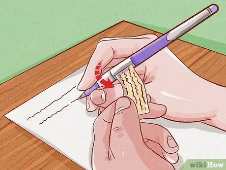 Обманывать тест с использованием школьных принадлежностей Шаг 6