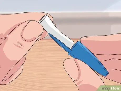 Обманывать тест с помощью ручек или карандашей Шаг 5