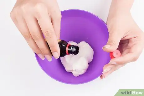 Приготовьте ароматизированную помадку, шаг 2