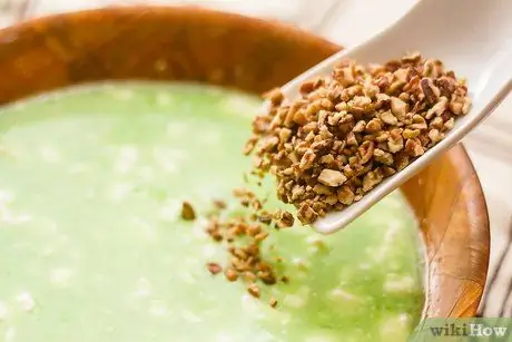 Приготовить салат с желе Шаг 11