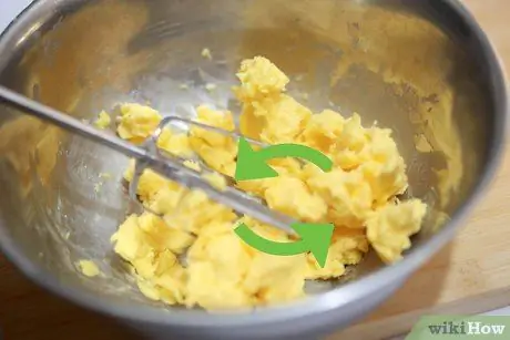 Приготовьте сливочную начинку, шаг 1